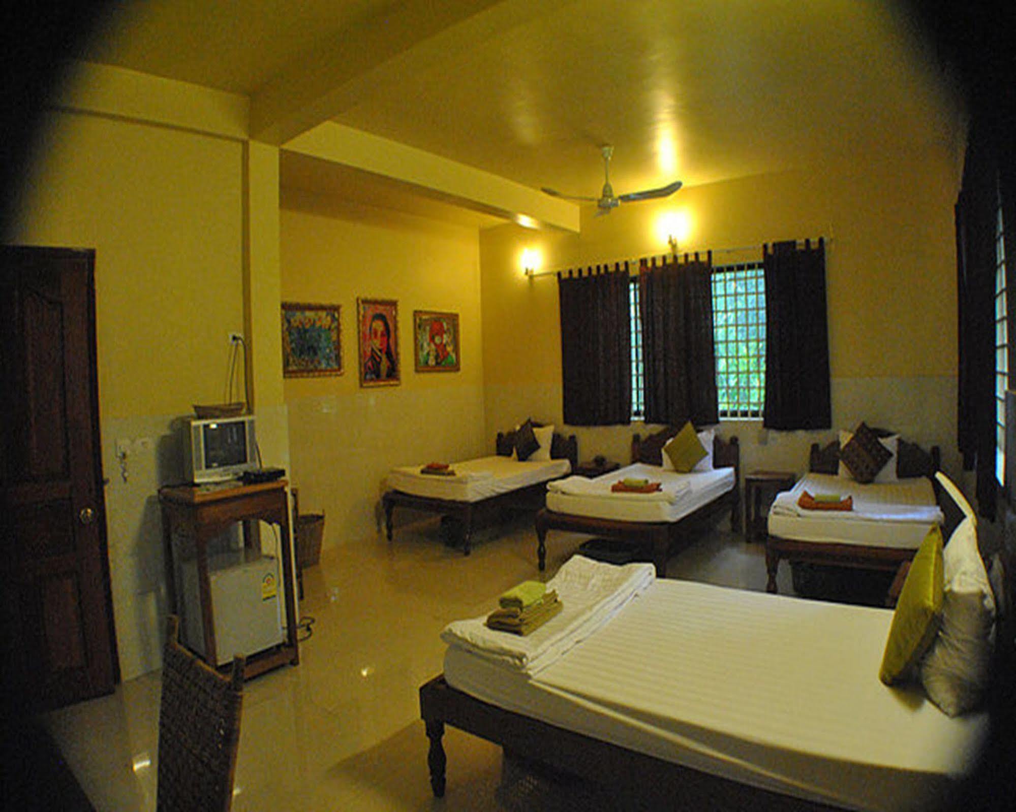 Seven Candles Guesthouse Siem Reap Bagian luar foto